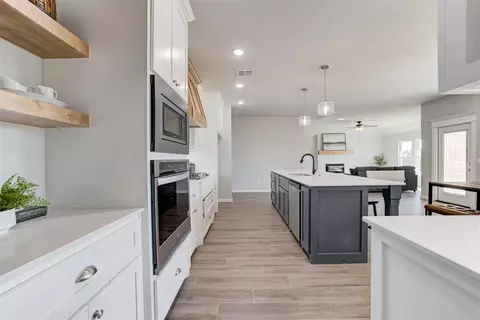 512 Cantebury Dr, Tuttle, OK 73089 photo 9