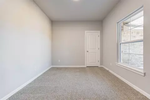 512 Cantebury Dr, Tuttle, OK 73089 photo 24