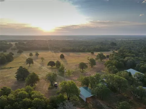 E Simpson Road, Wellston, OK 74881