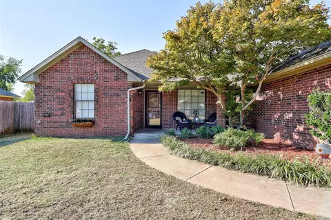 404 Ryan Way, Edmond, OK 73003