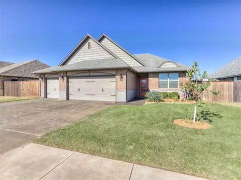 3925 NW 167th Ter, Edmond, OK 73012