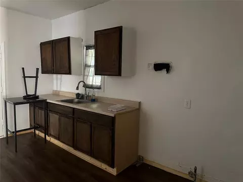 709 E Pecan St, Altus, OK 73521 photo 10