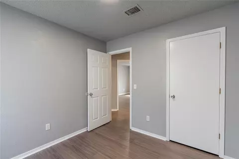 1036 NE 9th St, Moore, OK 73160 photo 13