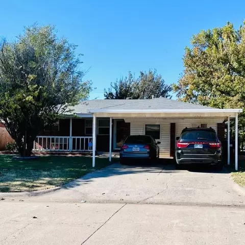 1123 Elmhurst St, Moore, OK 73160