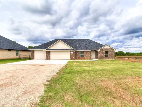 2228 E Grassland Ln, Stillwater, OK 74074