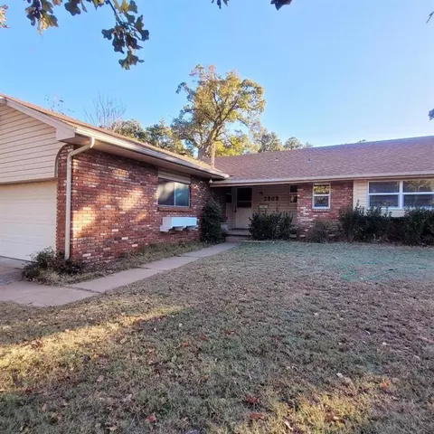 2808 N Donald Ave, Bethany, OK 73008
