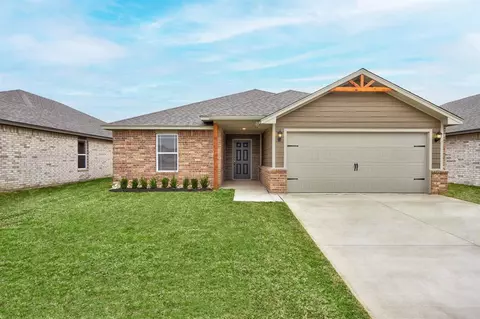 820 Saint James Pl, Newcastle, OK 73065