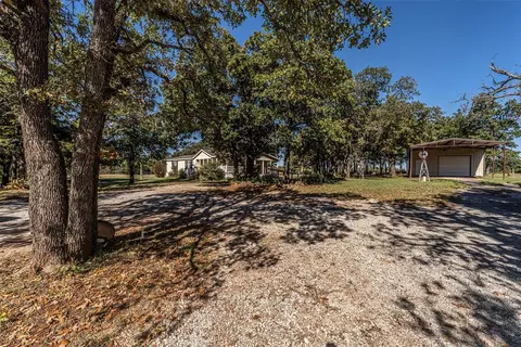3650 E Copper Dr, Guthrie, OK 73044 photo 9