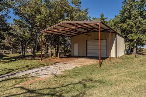 3650 E Copper Dr, Guthrie, OK 73044 photo 6
