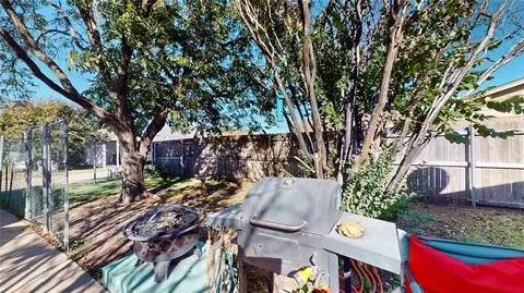 2129 Meench Dr, Moore, OK 73170 photo 27