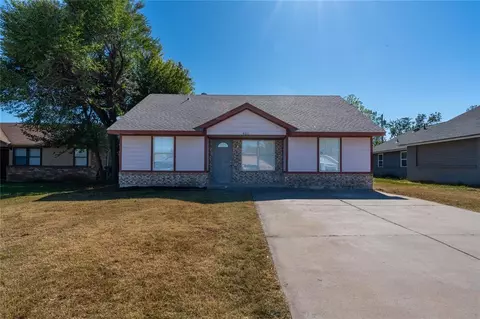408 NW 121st St, Oklahoma City, OK 73114