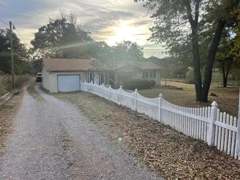 2204 N Post Rd, Arcadia, OK 73007