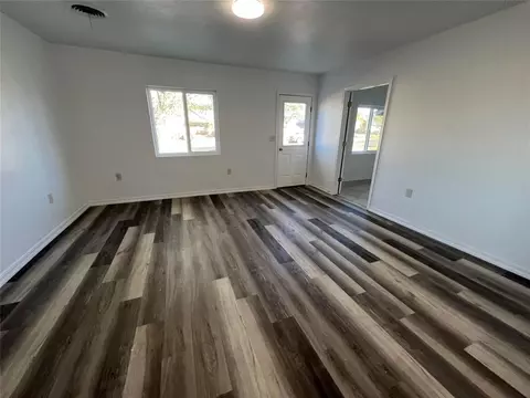 910 N Beaver St, Guymon, OK 73942 photo 4