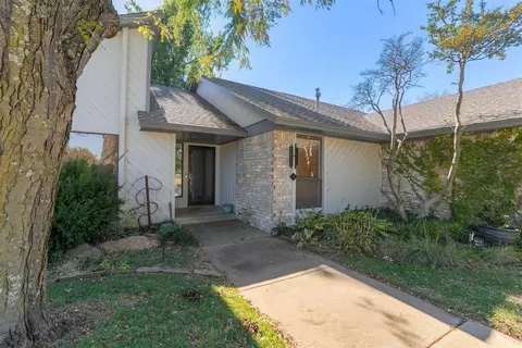 3212 Eagle Ln, Edmond, OK 73013 photo 2