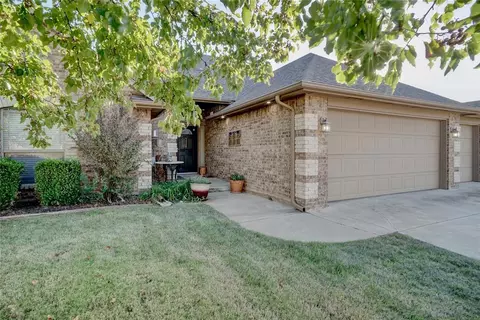 3224 SE 33rd St, Moore, OK 73165 photo 3