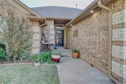 3224 SE 33rd St, Moore, OK 73165 photo 4
