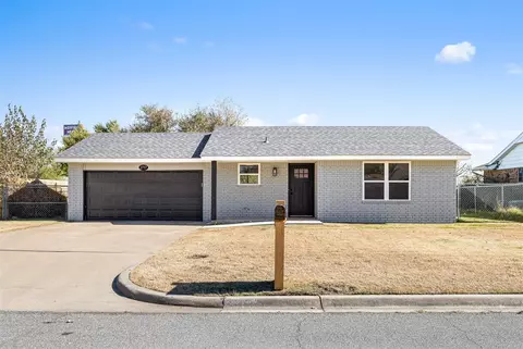2717 S Meyers Dr, El Reno, OK 73036
