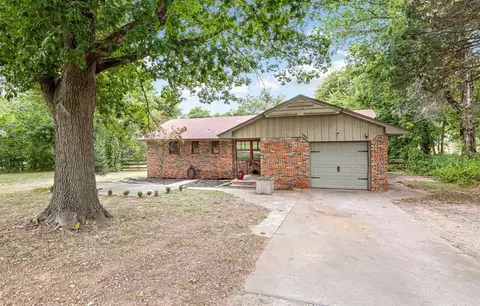 1007 Whiteoak Rd, Edmond, OK 73034