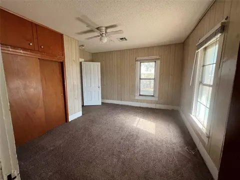 719 E Pecan St, Altus, OK 73521 photo 8