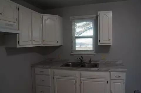 313 Crenshaw, Wayne, OK 73095 photo 9