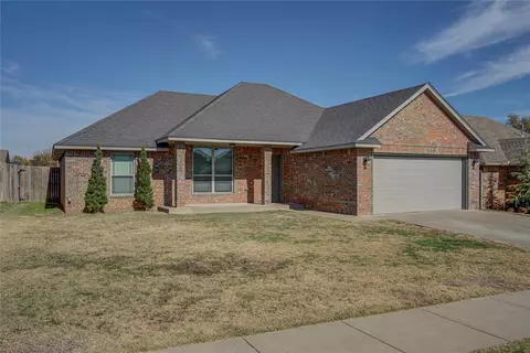 2612 Kadlan Dr, El Reno, OK 73036