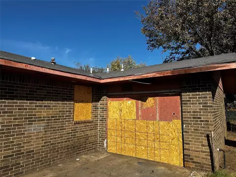 308 E Greenlee St, Cushing, OK 74023 photo 3