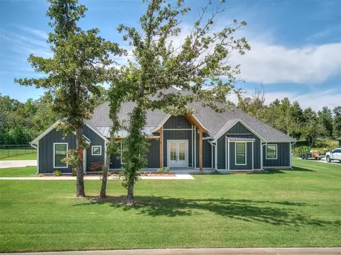 913 Drake Dr, Choctaw, OK 73020