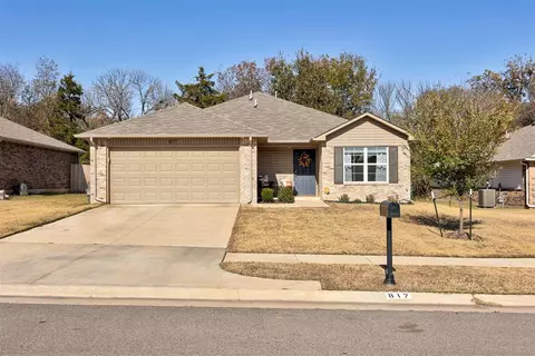 817 Twin Lakes Dr, Noble, OK 73068