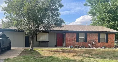 502 W Oak St, Fairview, OK 73737