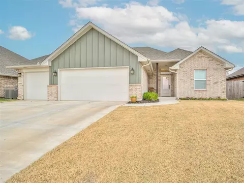 2801 Summit Crossing Pkwy, Norman, OK 73071