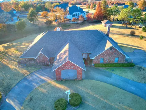 8946 Haskell Dr, Broken Arrow, OK 74014