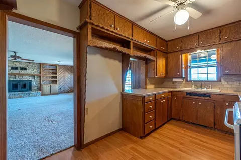 3301 Renfrow Rd, Marlow, OK 73055 photo 10