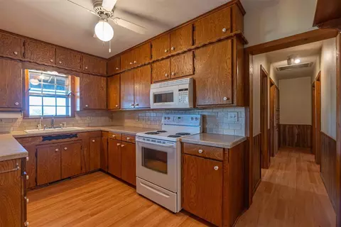 3301 Renfrow Rd, Marlow, OK 73055 photo 11
