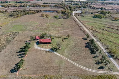 3301 Renfrow Rd, Marlow, OK 73055