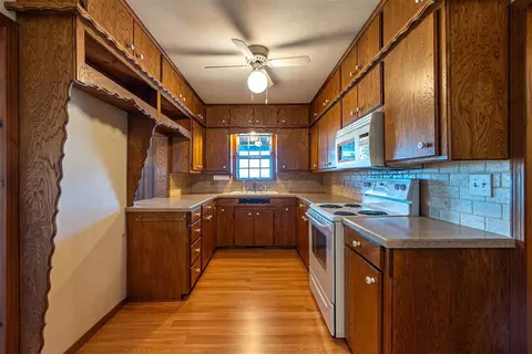 3301 Renfrow Rd, Marlow, OK 73055 photo 9