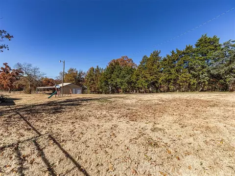 102 Oakleaf St, Mcloud, OK 74851 photo 23