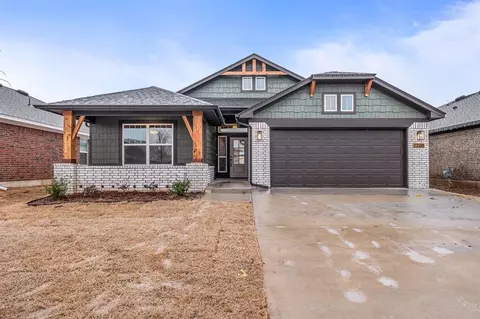 1208 SW 162nd St, Oklahoma City, OK 73170