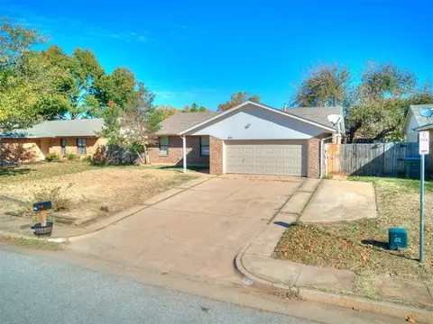 421 Brighton Dr, Edmond, OK 73003 photo 3