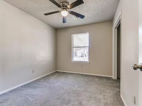 421 Brighton Dr, Edmond, OK 73003 photo 24