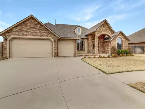 1201 Sawgrass Dr, Norman, OK 73072