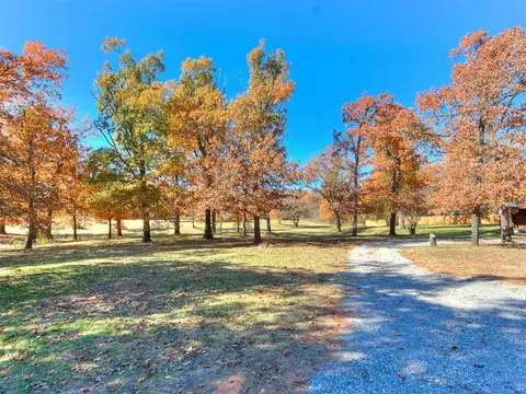 29120 Memorial Rd, Mcloud, OK 74851 photo 4