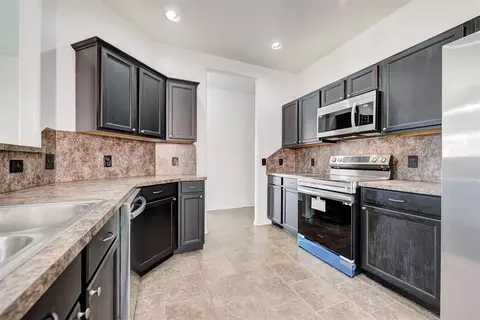8425 SW 48th St, Oklahoma City, OK 73179