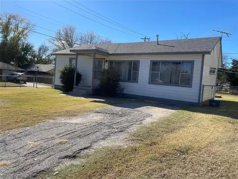 902 N Patchin Ave, Shawnee, OK 74801