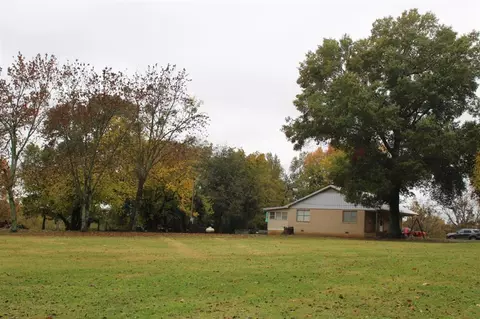 1777 W Canfield Rd, Idabel, OK 74745