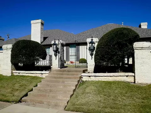 2100 Cobblestone Ct #102, Edmond, OK 73034