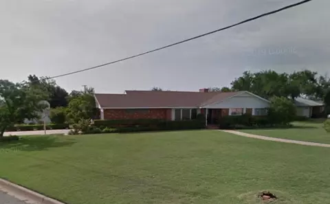 1324 N 14th St, Frederick, OK 73542
