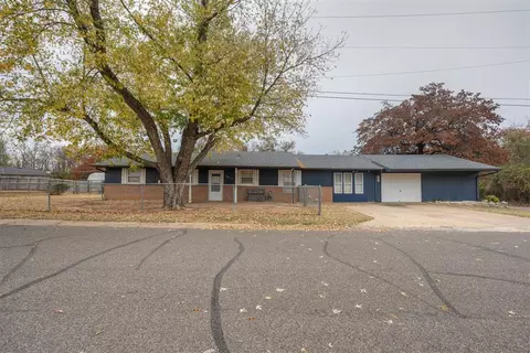429 Franklin St, Jones, OK 73049