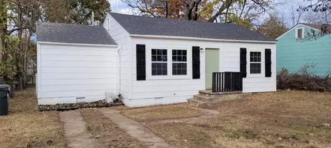 415 E 20th St, Okmulgee, OK 74447
