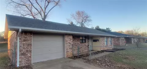 204 Butler Dr, Shawnee, OK 74804