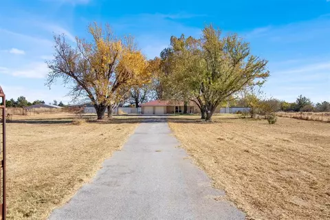 15016 NE 165th St, Fletcher, OK 73541